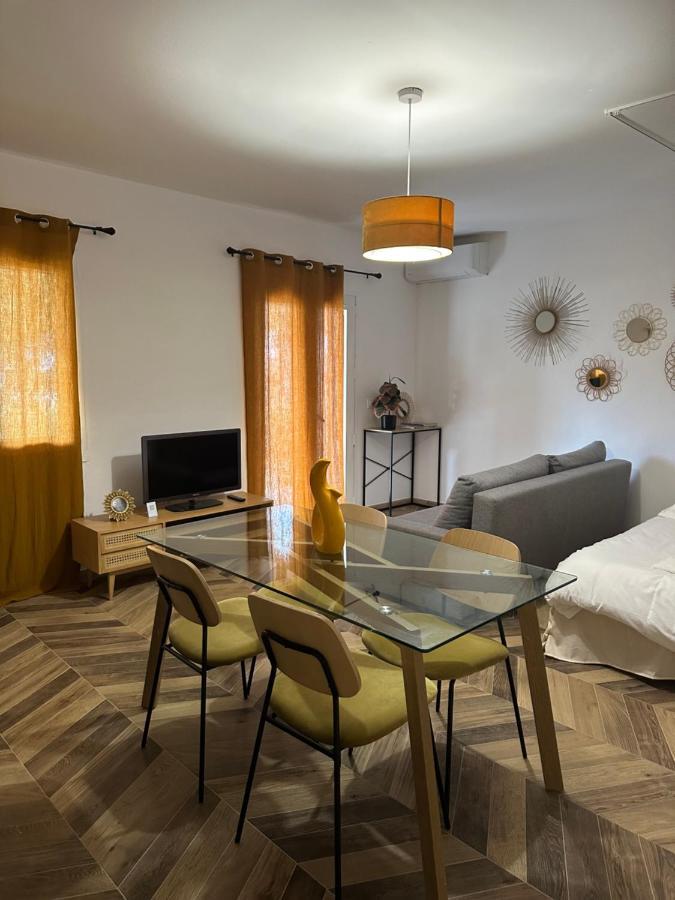 Residence Paolina Кальві Екстер'єр фото